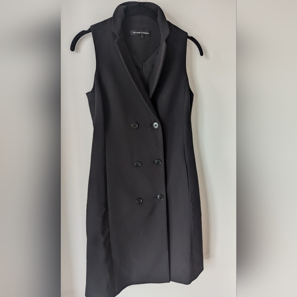 Black dress . Willow and thread - Picture 1 of 3
